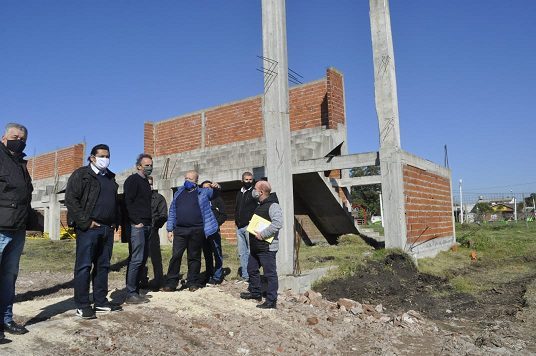 Katopodis: «Paredi me planteó finalizar el Polideportivo y el Natatorio»