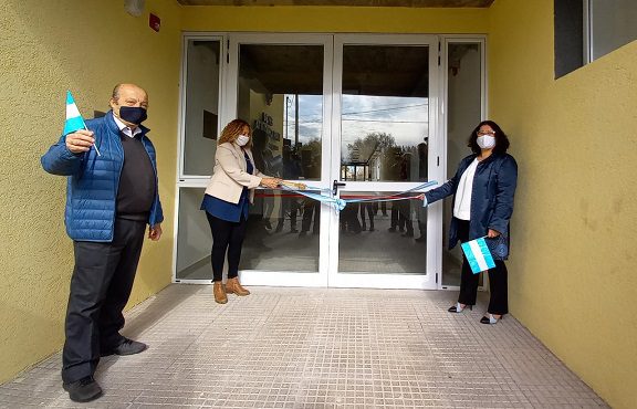 En el Día del Maestro, Jorge Paredi entregó las llaves de la Escuela Primaria Nº 30 de Camet Norte