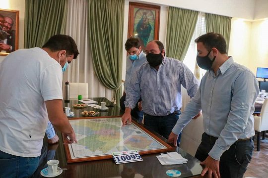 FUNCIONARIOS DEL MINISTERIO DE SEGURIDAD BONAERENSE VISITARON RANCHOS