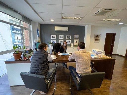 Cardozo se reunió con la directora Ejecutiva de la ANSES, Fernanda Raverta, para avanzar en programas para el Partido de La Costa