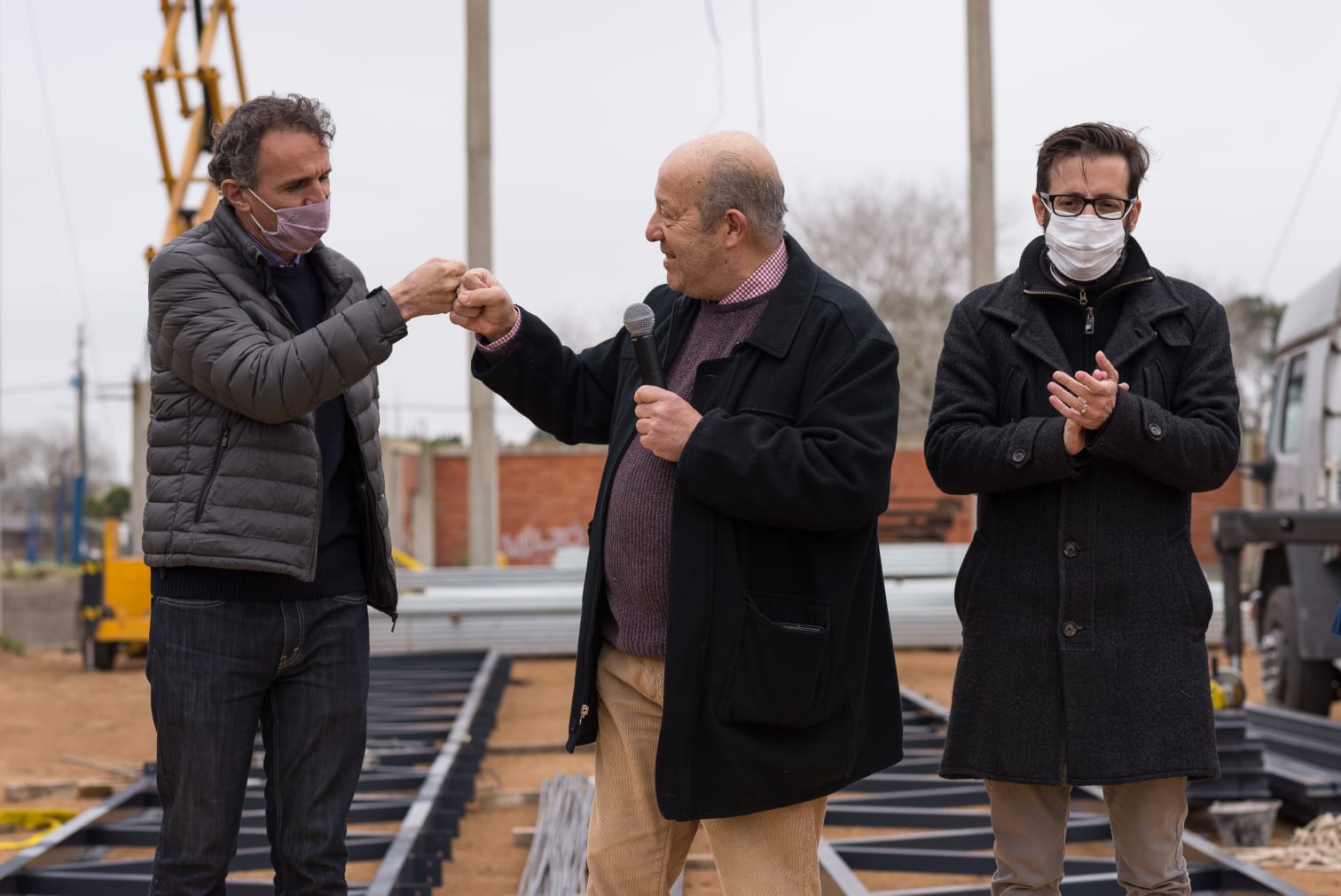 Jorge Paredi,Gabriel Katopodis y Agustín Simone   recorrieron la obra del Polideportivo de Santa Clara del Mar