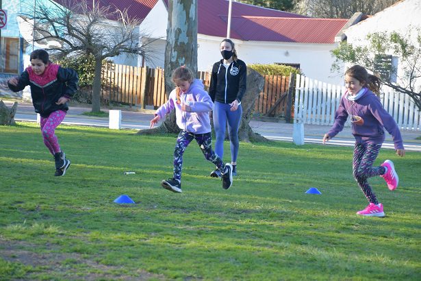 Mar Chiquita-Deportes: comenzaron con éxito nuevas actividades en la costa del distrito