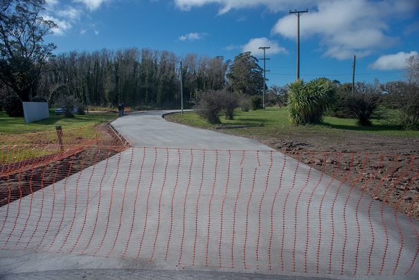 Repavimentación y bacheo del acceso a La Caleta