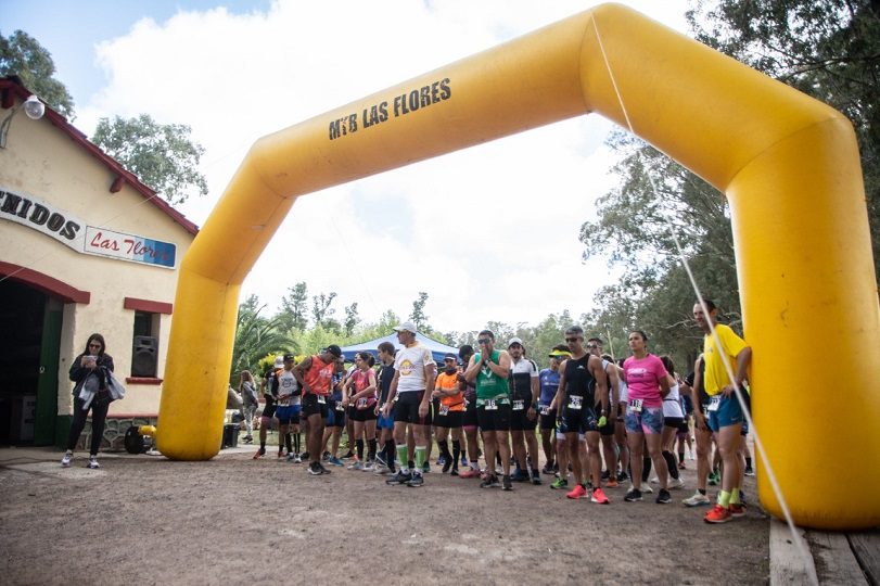 LAS FLORES: DUATLÓN EN EL PARQUE PLAZA MONTERO CON LA PRESENCIA DEL INTENDENTE ALBERTO GELENÉ