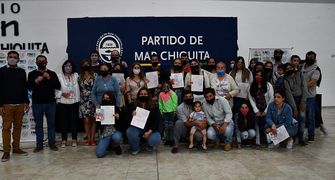 Educación: más de 40 vecinos y vecinas egresaron del Plan FinEs en Mar Chiquita