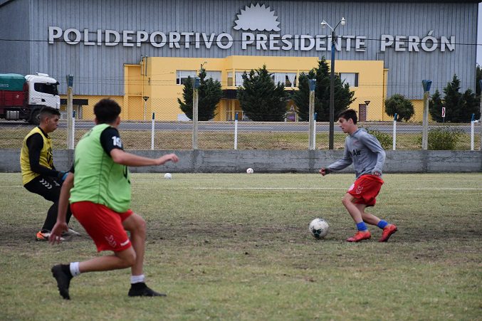 La reserva de Barracas Central realiza la pretemporada en Coronel Vidal