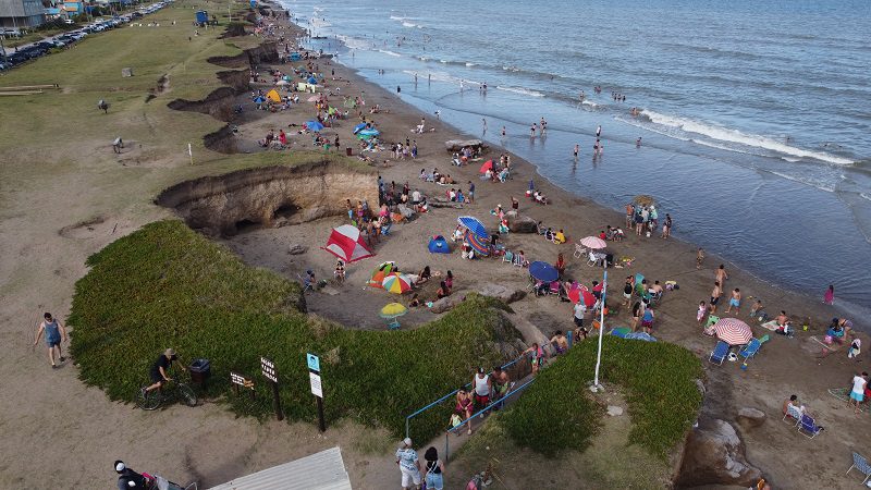 La ola de calor se vive a pura playa en el Partido de Mar Chiquita