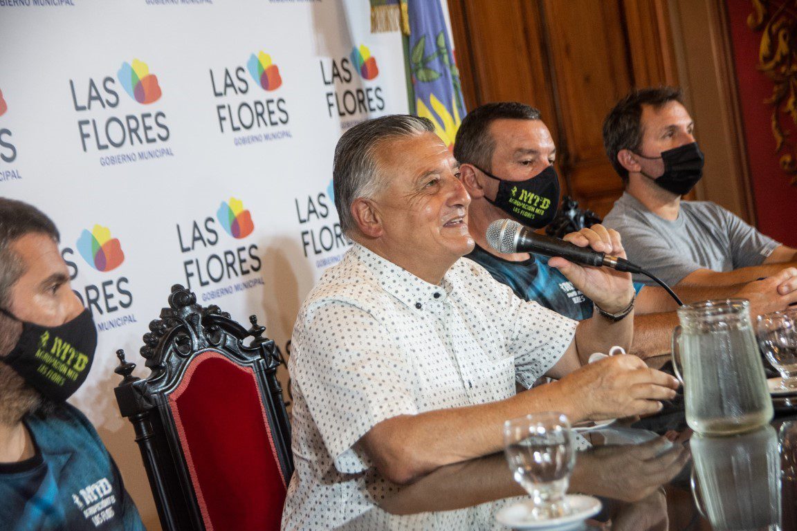 SE REALIZÓ LA PRESENTACIÓN OFICIAL DE LA 7MA CARRERA NOCTURNA DE MTB LAS FLORES