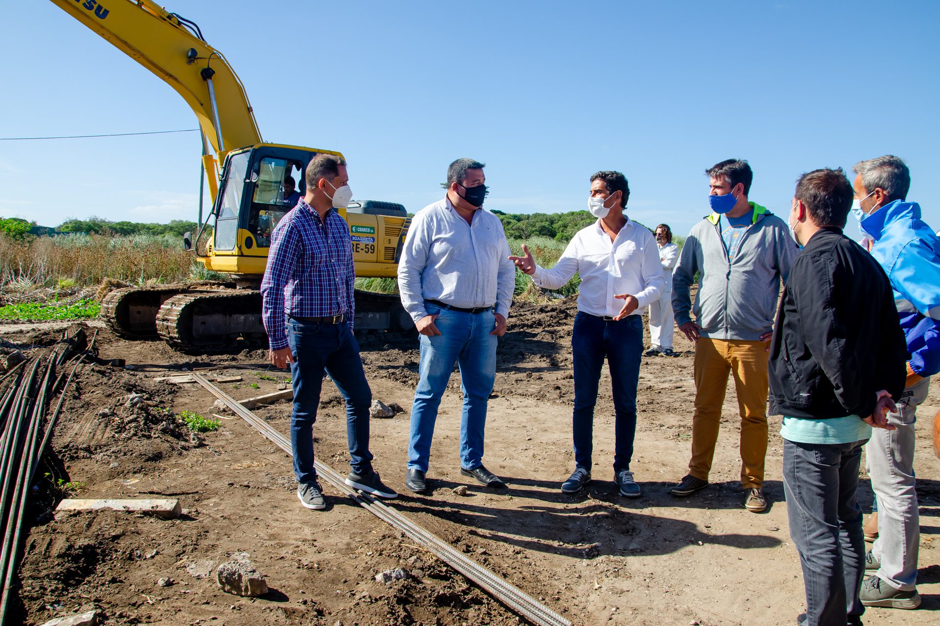 Yzurieta y Benítez supervisaron la repavimentación de la Ruta Provincial N° 11