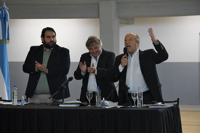 Con importantes anuncios en vivienda, educación y salud, Jorge Paredi inauguró las sesiones del HCD