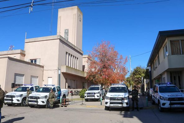 EL MUNICIPIO DE GENERAL PAZ RECIBIÓ CINCO MÓVILESPOLICIALES 0 KM