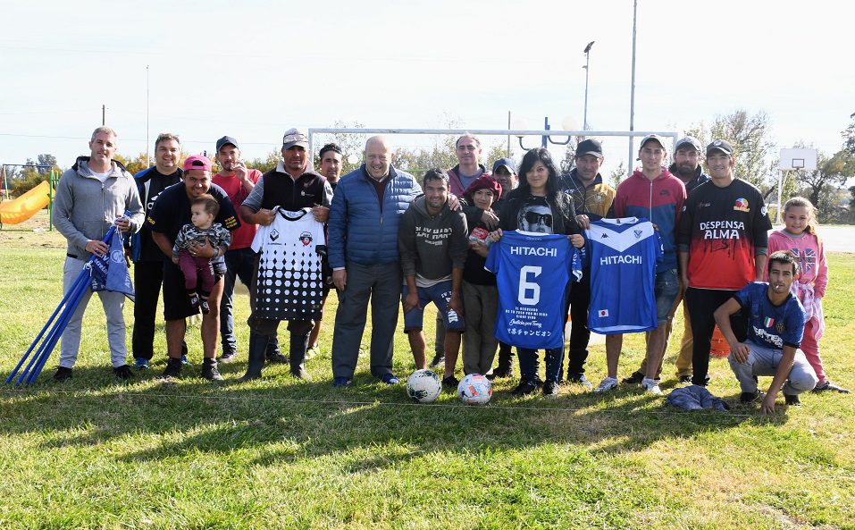 Deportes: apoyo al campeonato barrial en Coronel Vidal