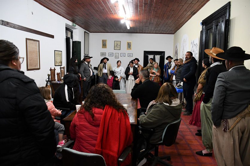 Vecinos y vecinas disfrutaron de “Noches en el Museo Víctor Abel Giménez” de Coronel Vidal