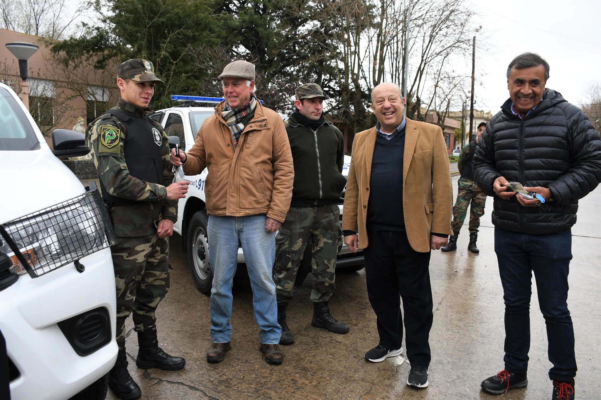 Mar Chiquita recibió 5 nuevas camionetas para la Patrulla Rural a través del Ministerio de Seguridad provincial