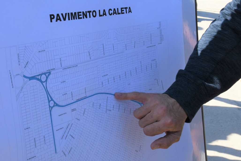 Jorge Paredi: «En la Caleta queremos conectar con pavimento la Ruta 11 con la costanera»
