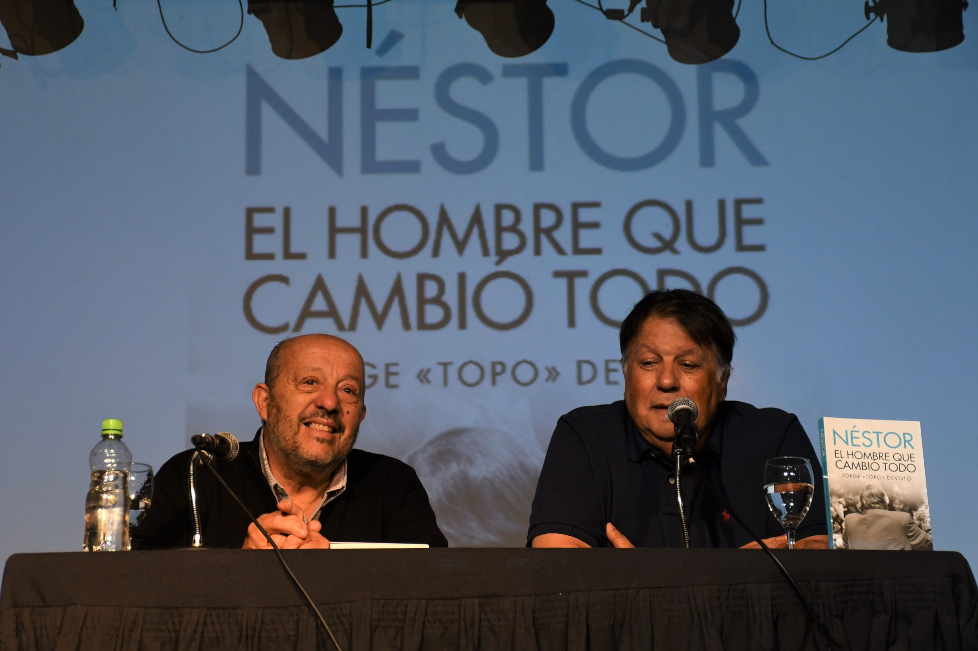 Jorge Paredi y «Topo» Devoto recordaron a Néstor Kirchner: «El mejor homenaje a Néstor es con el ejemplo de construir una sociedad más justa»