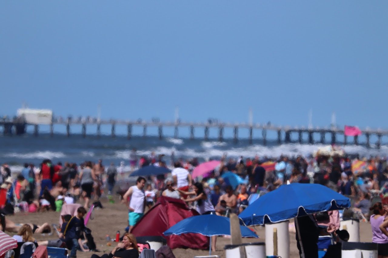 La Costa vivió un anticipo de la temporada alta con más de 182 mil visitantes y un 90% de ocupación