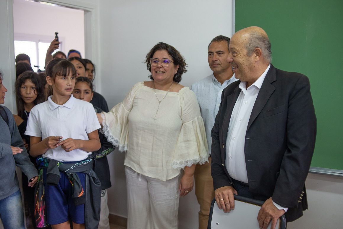 Verónica Serantes: «Desde el 2020, a partir de la gestión del intendente Paredi se inauguraron 8 nuevos servicios educativos»