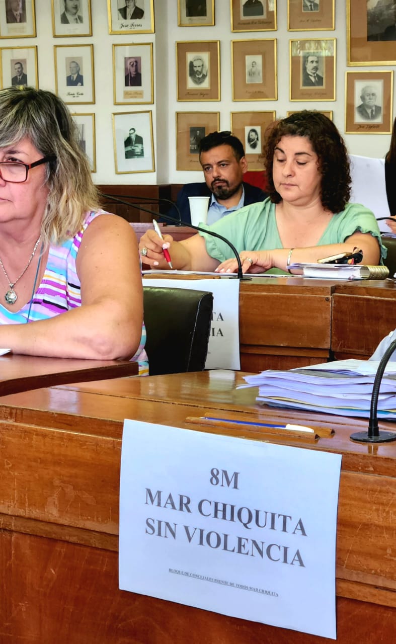Mar Chiquita: concejal de JxC asiste a sesiones del HCD envuelto en una denuncia por violencia de género en su contra