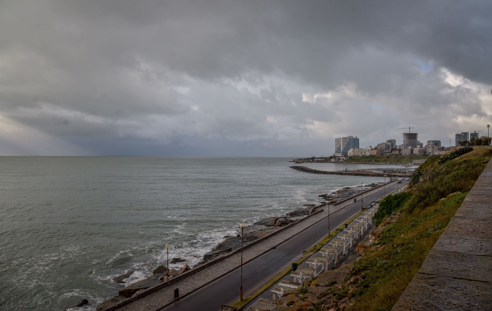 Mar del Plata: Alerta por tormentas fuertes, lluvias intensas y ráfagas en el corto plazo