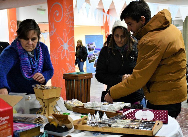 fiesta itinerante del chocolate y el alfajor en vivoratá