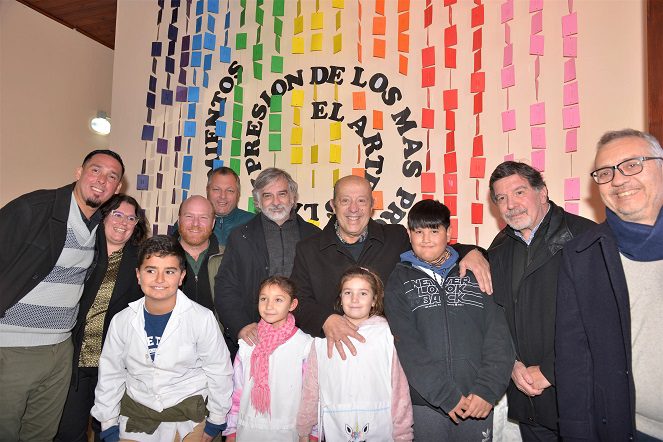 sileoni y paredi inauguraron la primera escuela de educación artística de mar chiquita