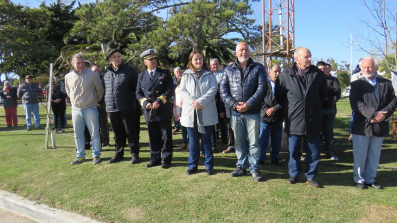 El intendente José Rodríguez Ponte participó del acto por el Día de la Prefectura Naval Argentina