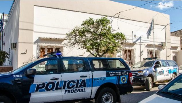 Condenaron como miembros de una «asociación ilícita» a cuatro policías