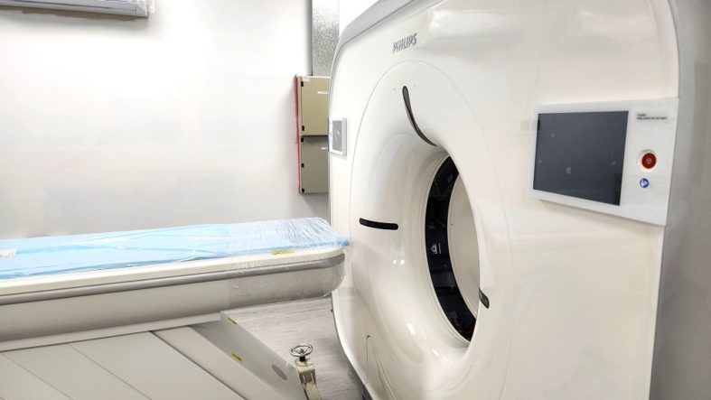 Más y mejor salud en Mar Chiquita: se inaugura la Sala de Tomografía en el Hospital Municipal