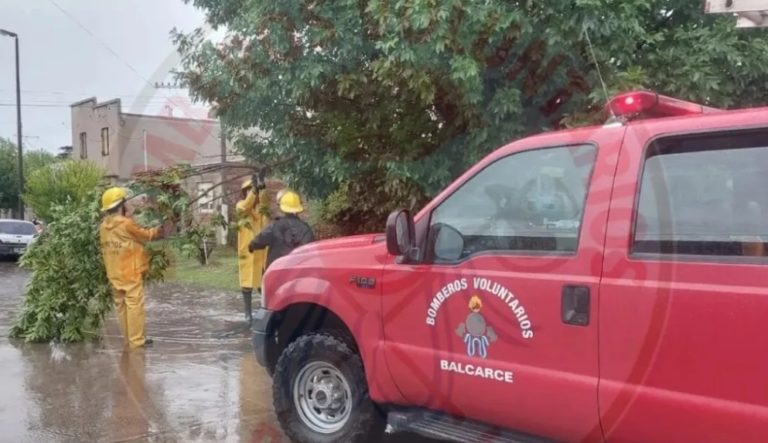 Balcarce: Las inclemencias climáticas movilizaron a los Bomberos Voluntarios