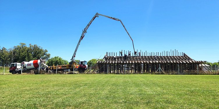 Vivoratá, la gran mentira: no avanza la obra de la tribuna del Estadio Municipal