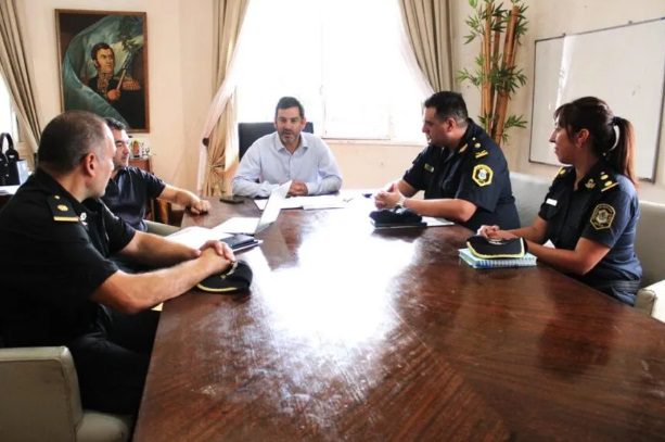 Dolores: Juan Pablo García conformó una mesa de trabajo por la seguridad y se reunió con la cúpula policial