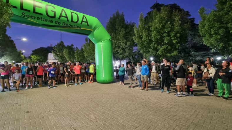 MÁS DE 100 PERSONAS EN LA CARRERA “DOLORES CORRE SOLIDARIO”