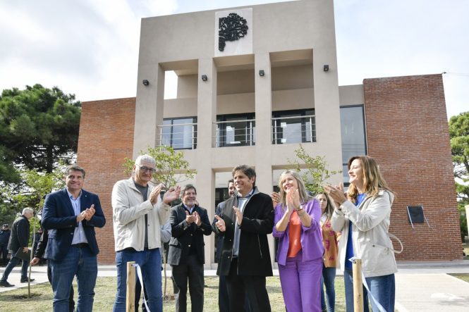Kicillof inauguró la Casa de la Provincia en Villa Gesell