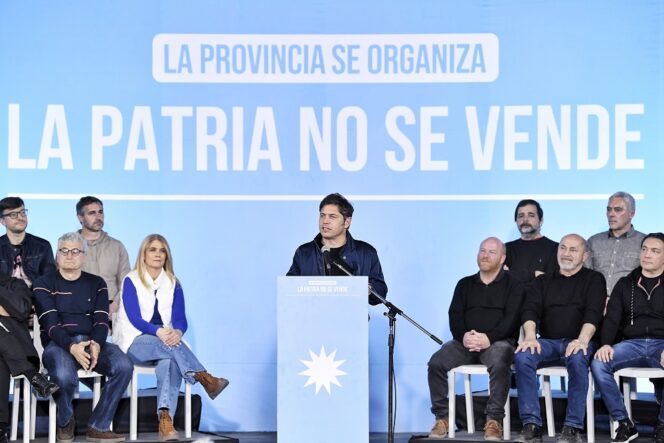 Mar Chiquita – Kicillof repudió el ajuste de Milei: «A las políticas que hacen daño hay que oponerse cueste lo que cueste»
