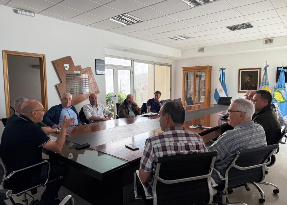 reunión en el municipio (2)