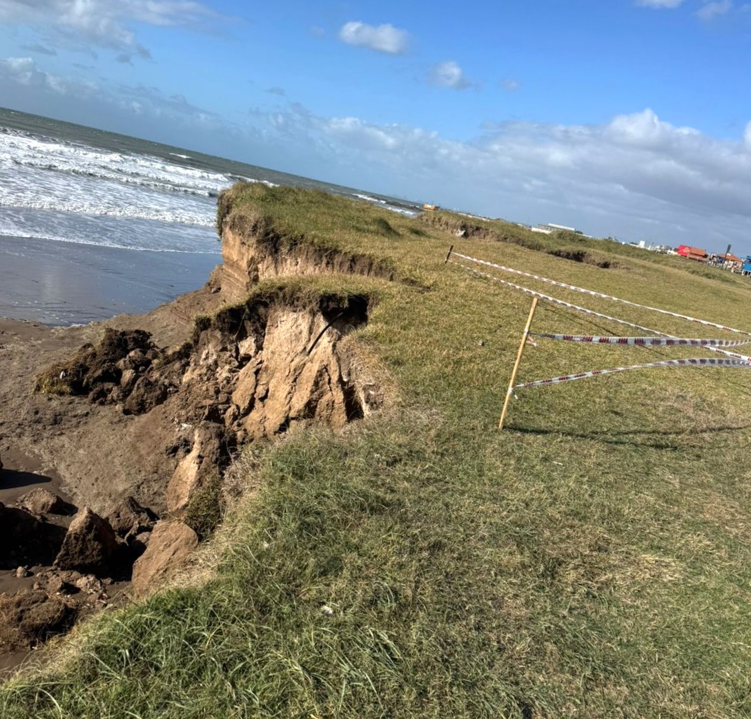 camet norte peligro de derrumbe en los acantilados