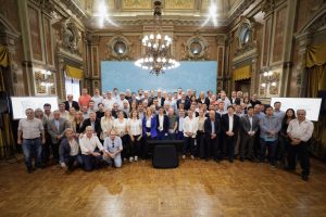 axel junto a intendentes bonaerenses 1536x1024