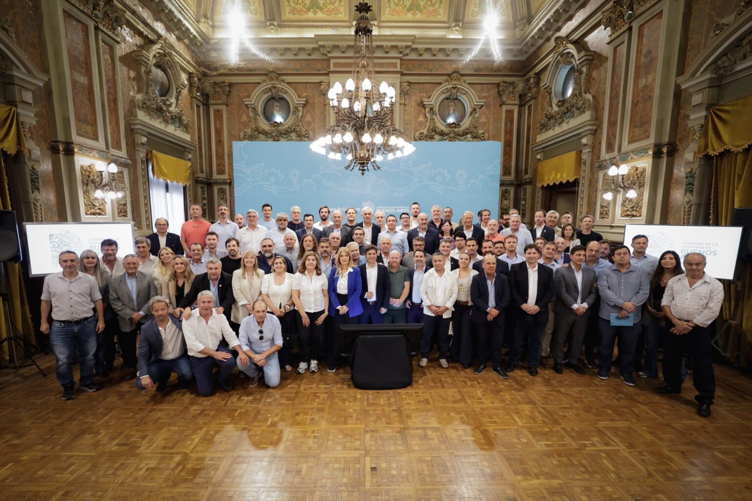 axel junto a intendentes bonaerenses 1536x1024