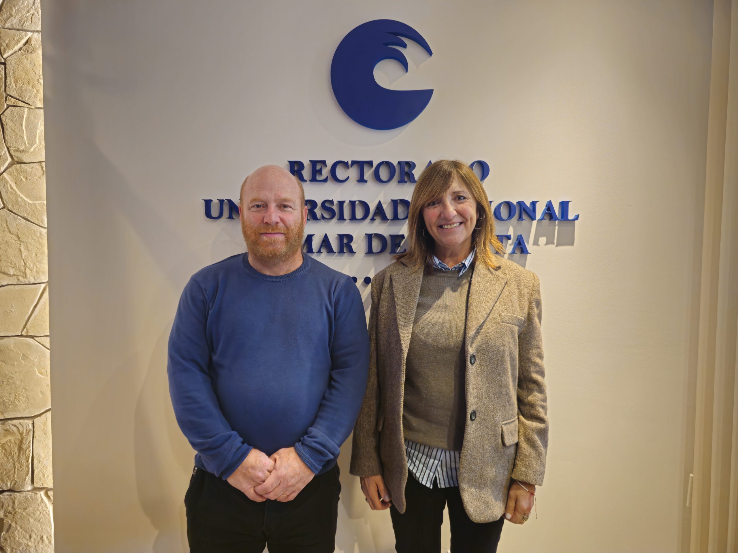 importante reunión de wischnivetzky con la rectora de la unmdp para fortalecer la educación y la producción en mar chiquita .jpg